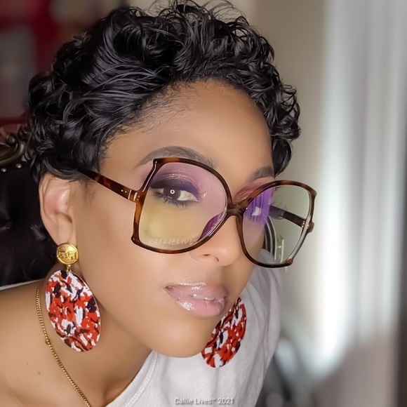 Miz Clearly Smart: Oversized Cat eye Glaases - Picture 5 of 8